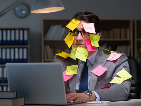 Estrés laboral y pérdida de músculo: cómo tu trabajo puede estar frenando tus resultados físicos sin que lo notes