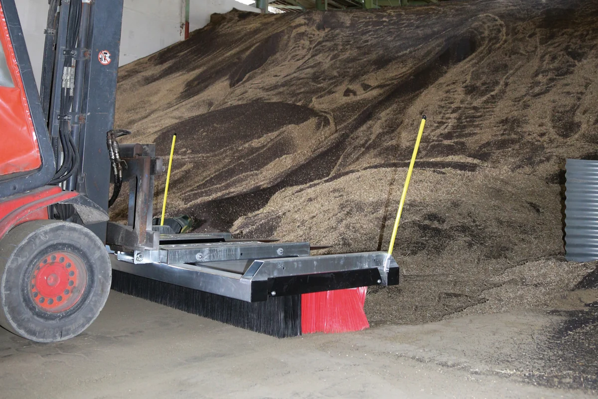 cleansweep-kehrbesen-v13-premium-kehrt-getreide-stapler