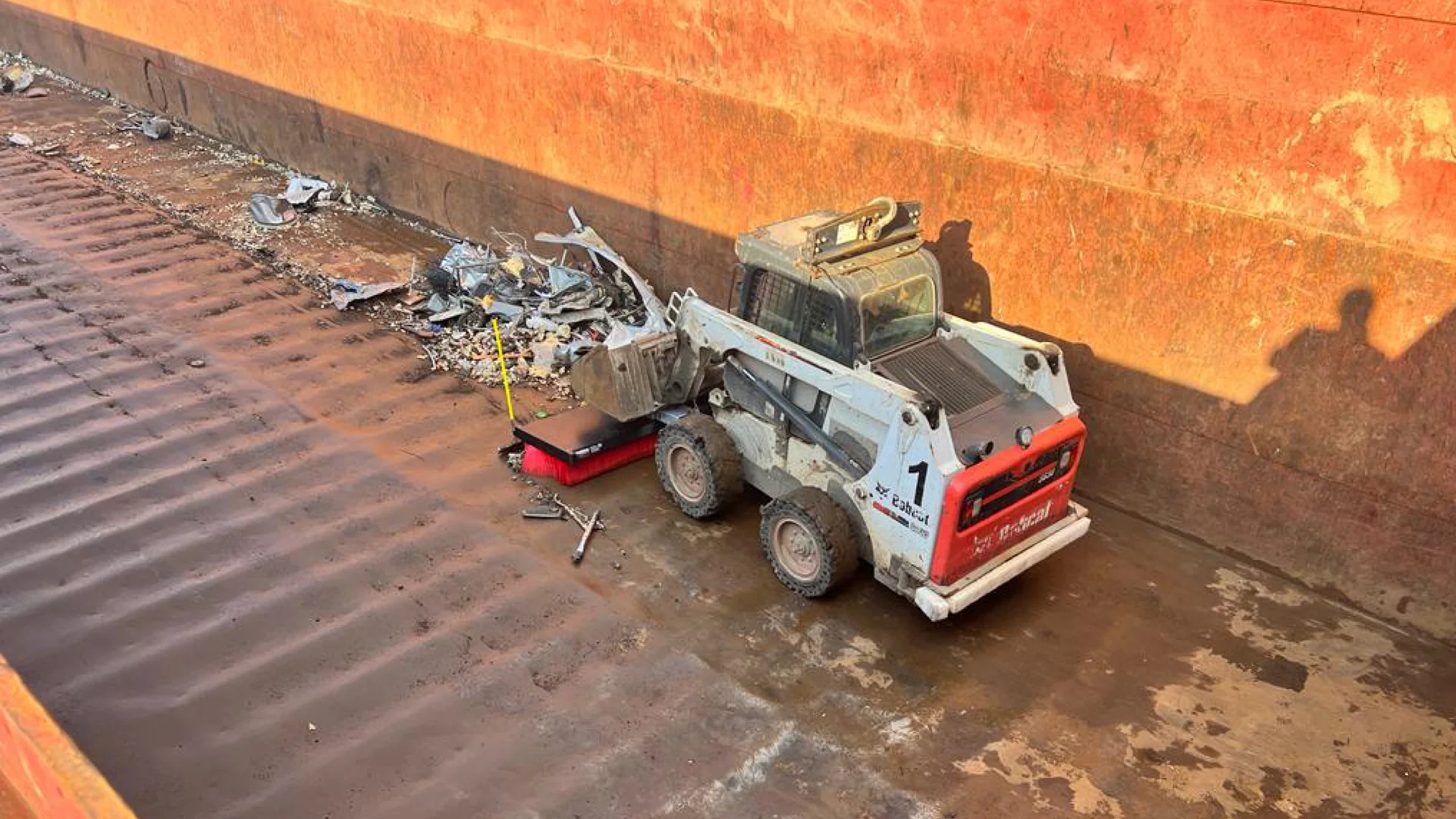 cleansweep-kehrbesen-hafen-kai-grossflaeche-sauber