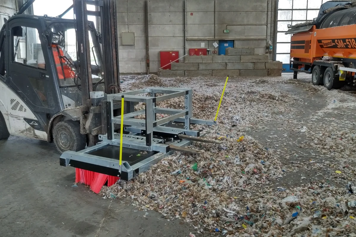 CLEANsweep im Einsatz – Recycling – Holzreste