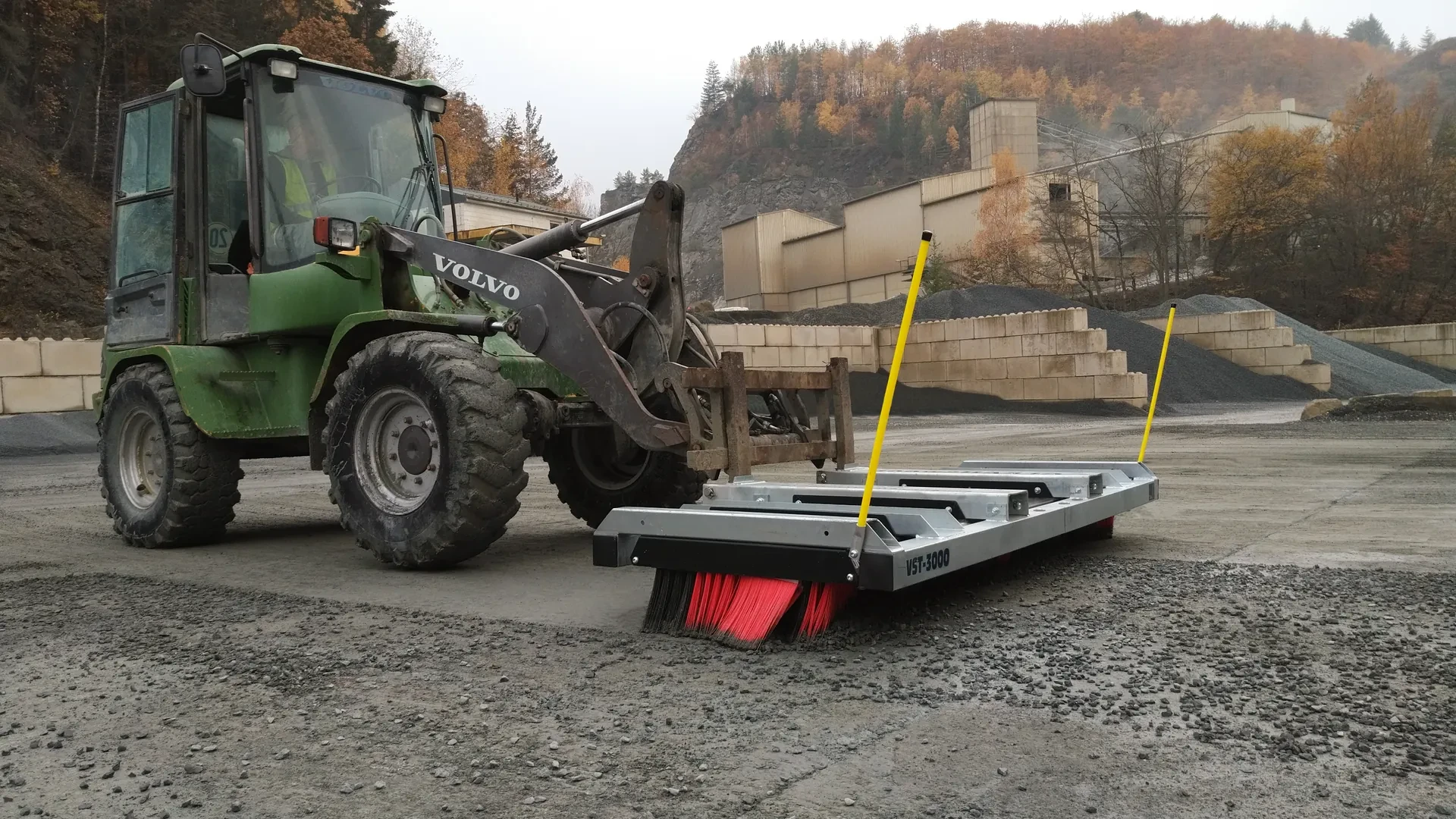 CLEANsweep V-Concept® kehrt Nasses kies steine