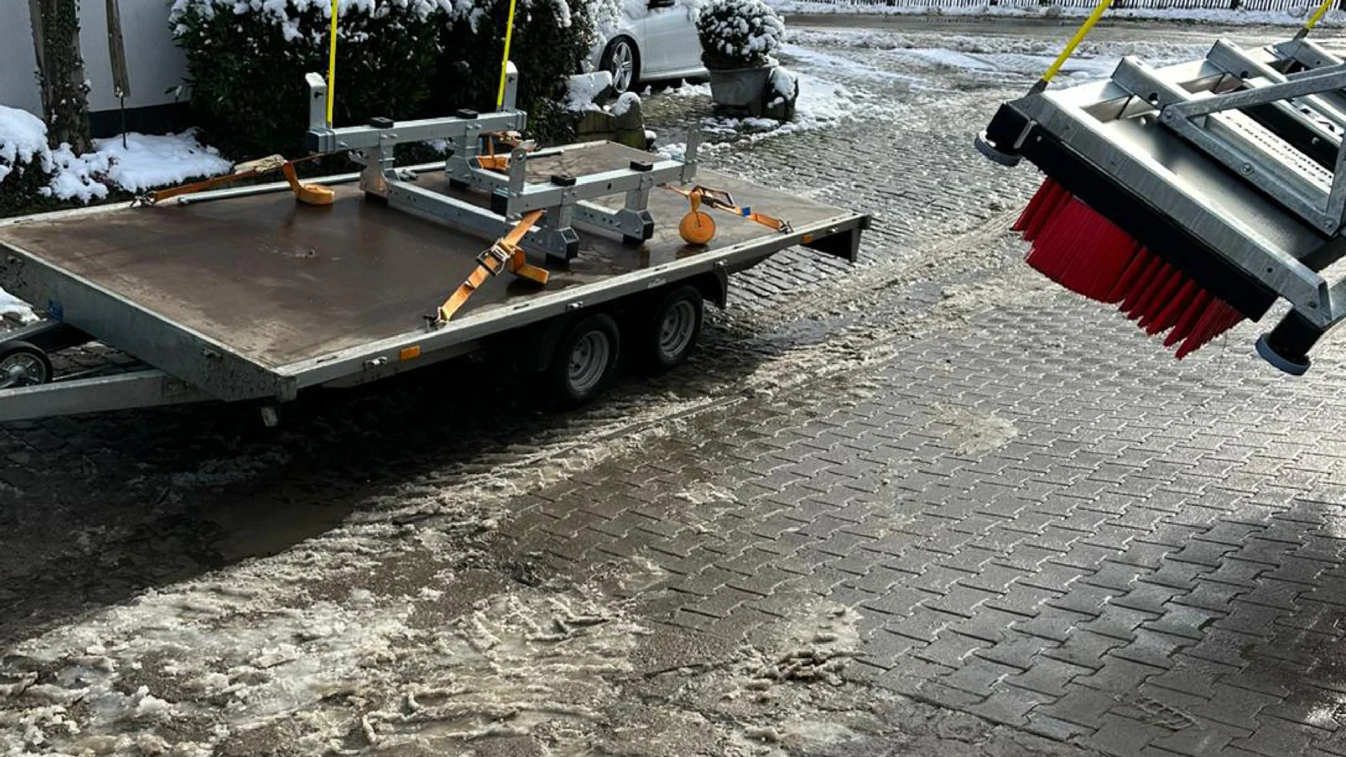 v13-schneller-anbau-von-ablageständer-auf-anhänger-5-sekunden-anbau