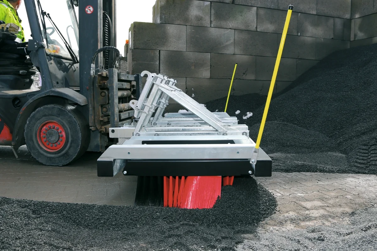 CLEANsweep V13 kehrt Sehr kehrergebnis nahaufnahme mit Stapler
