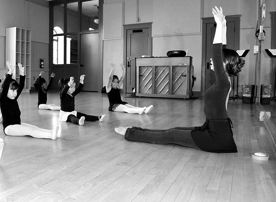 pre ballet class riverside_edited.jpg
