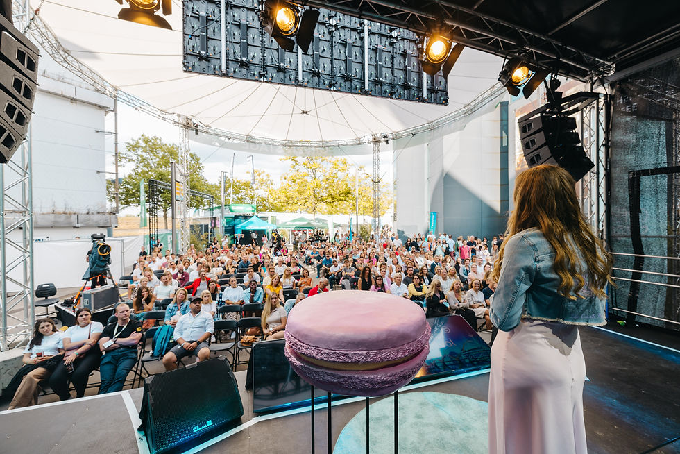 Nadine Borgulat Speaker Greator