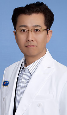 kenmochi理事長.jpeg