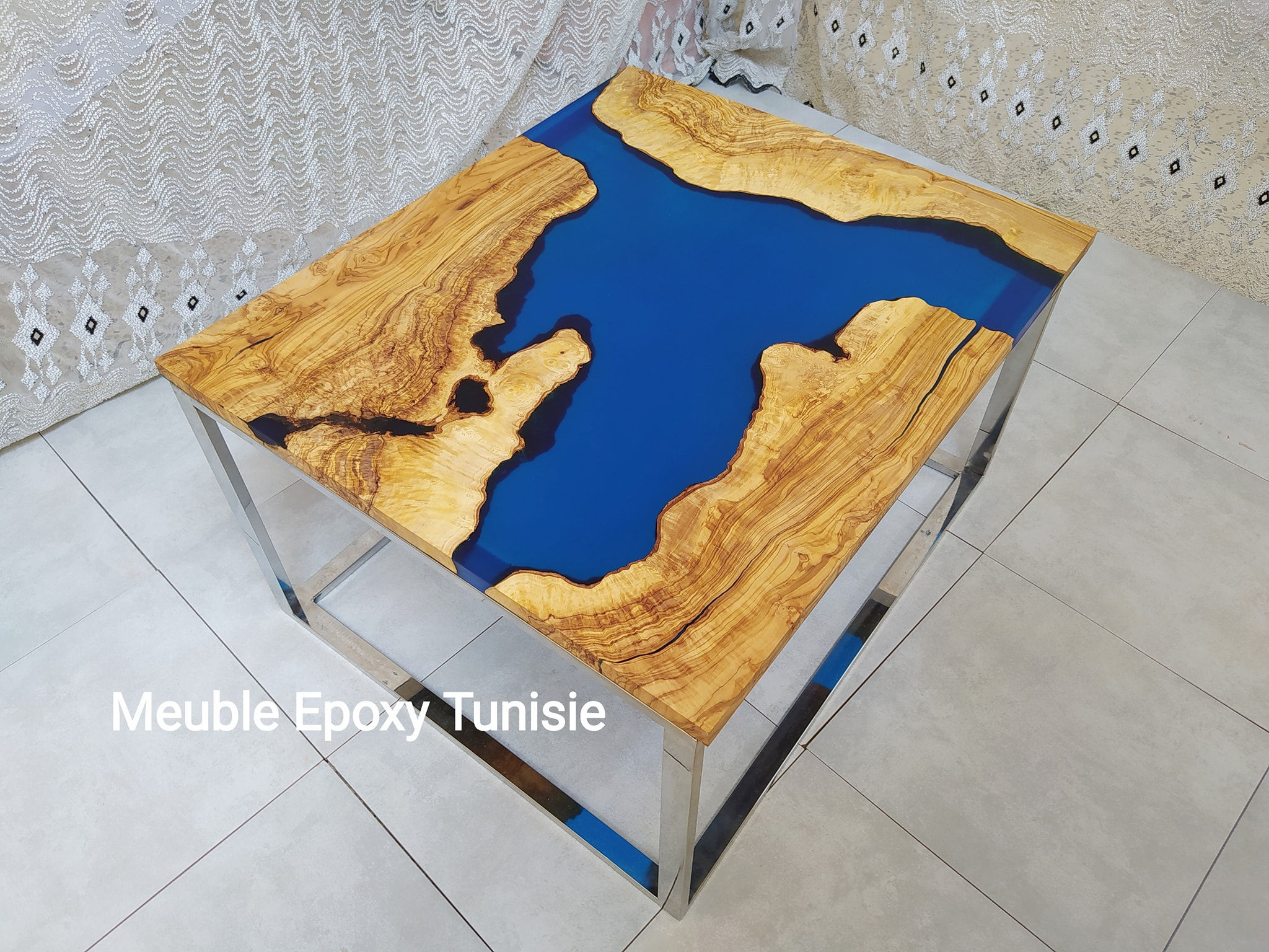 River coffee Table