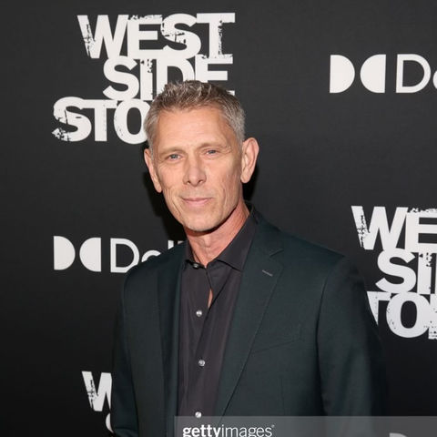 Jamie Harris Wearing a custom Suit from Sethan Hill at his Movie premier for 'A Series of Unfortunate Events" 