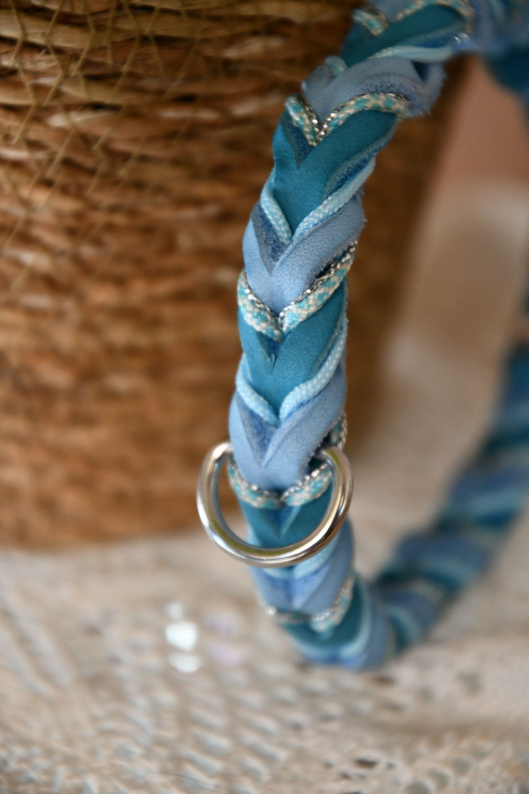 Lederhalsband "Ice Blue"