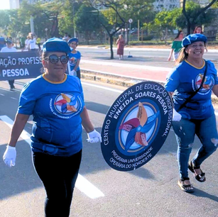 Cidadania em Ação: Alunos do CMEP Eneida Soares Pessoa Brilham no Desfile Cívico de 7 de Setembro!