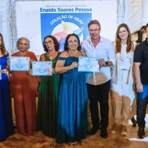 Colação de Grau das turmas de Ensino Fundamental do Programa Universidade Operária do Nordeste.