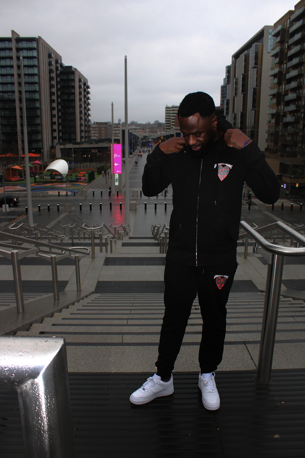 Miniatura: Abundantia Zip-Up Black Hoodie