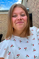 Sarah L.jpg