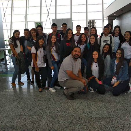 Turma do 9º ano vai para sua viagem de formatura