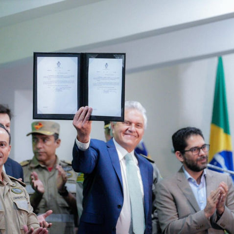 Goiás reduz prazo para promoção de policiais militares e bombeiros
