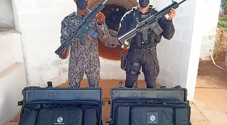 PMDF recebe fuzis importados para o emprego das tropas do Comando de Missões Especiais (CME)