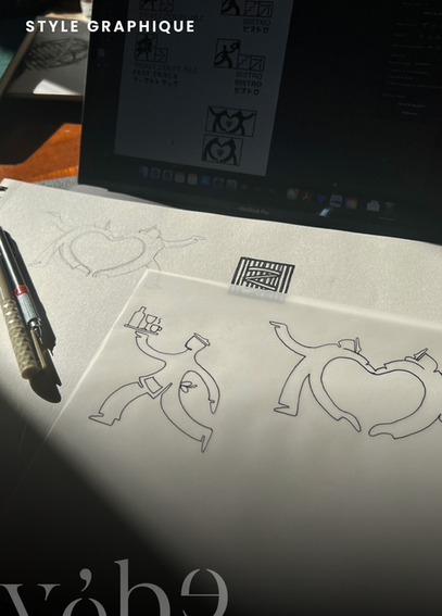 Direction artistique de signalétique contemporaine pour l'Exposition Universelle FRANCE OSAKA par le STUDIO VÉBÉ Metz