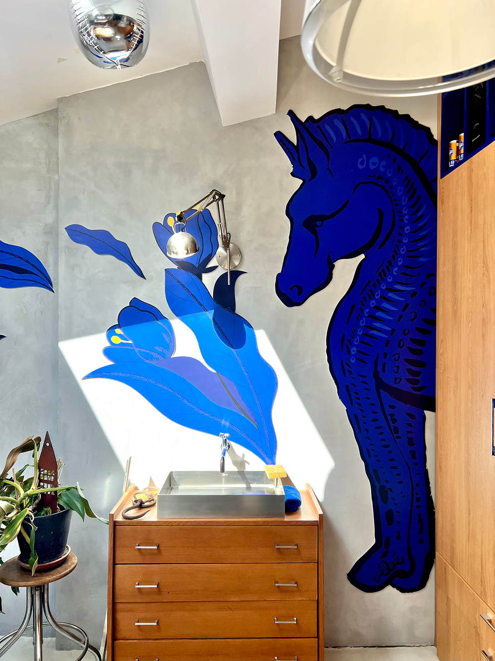 STUDIO VÉBÉ • Entreprise & studio de création spécialisé en direction artistique d'art mural, décoration d'intérieur, vitrophanie décorative et signalétique artistique, rénovation basé à Metz