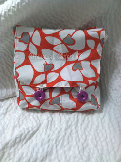 Medium Bonding Purse