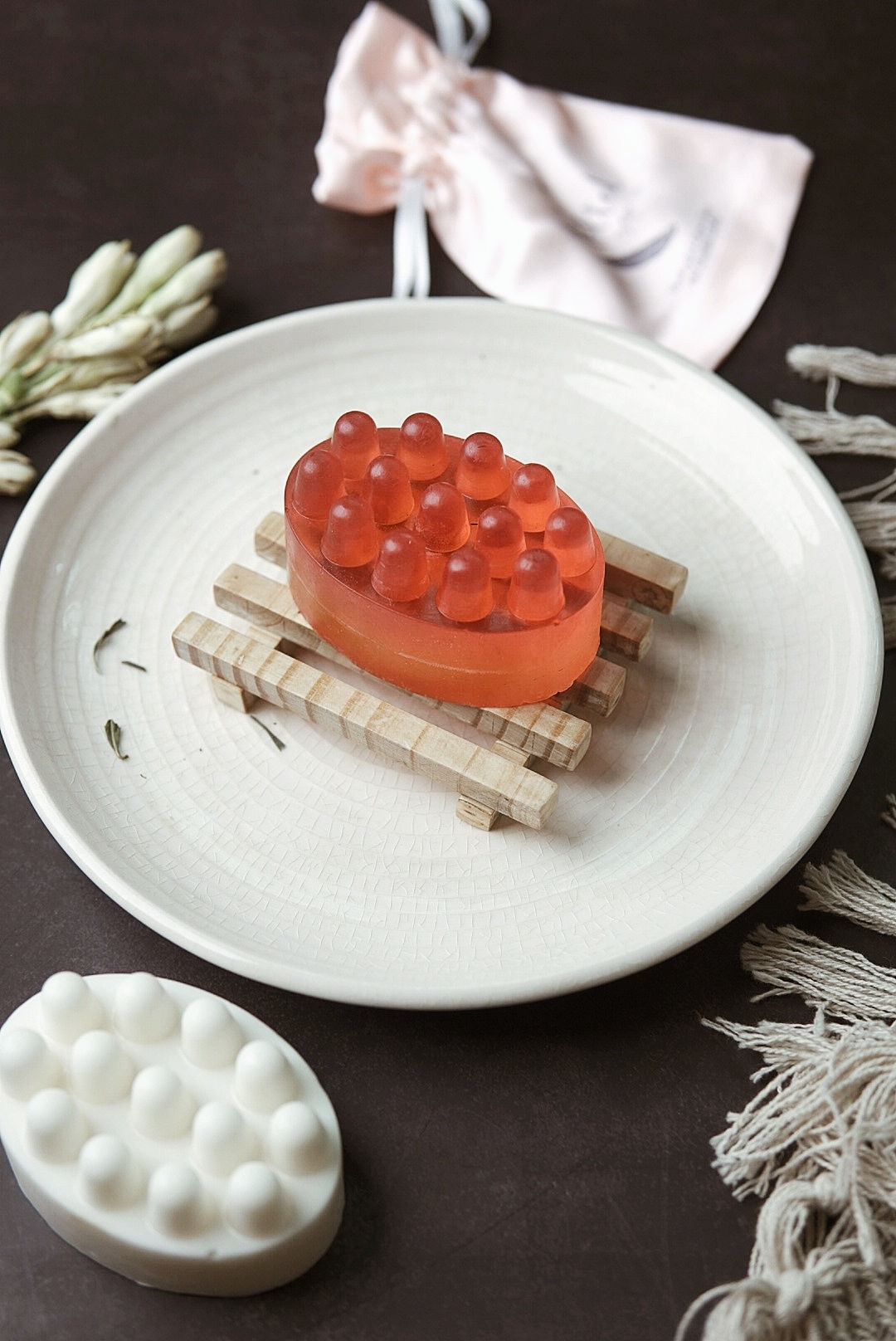 Sensual Sandalwood and Satsuma Bar