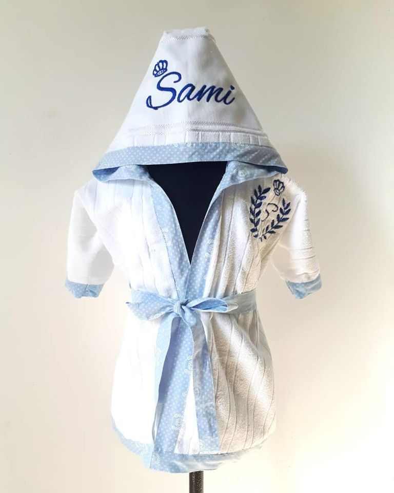 Miniatura: Roupão Infantil com Capuz Personalizado Realeza