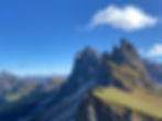 刀背山