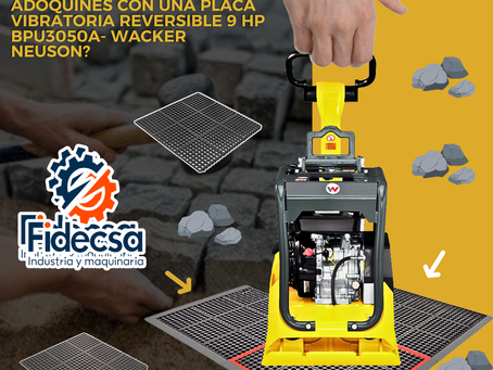 ¿Es necesario utilizar un tapete de poliuretano para compactar adoquines con una Placa Vibratoria Reversible 9 HP BPU3050A- Wacker Neuson?