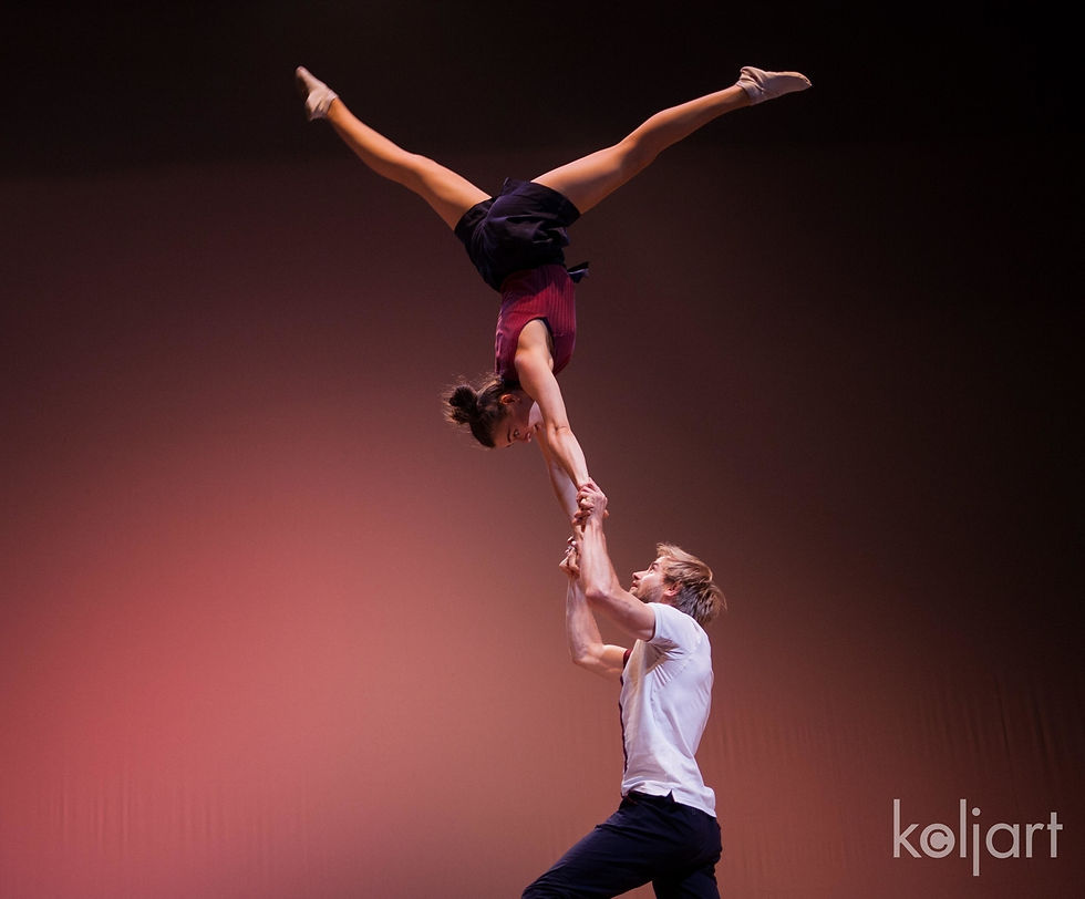 Das Duo ARAMLEO tritt bei Straßenfestivals wie auch im Varieté auf (c) Kolja Huneck