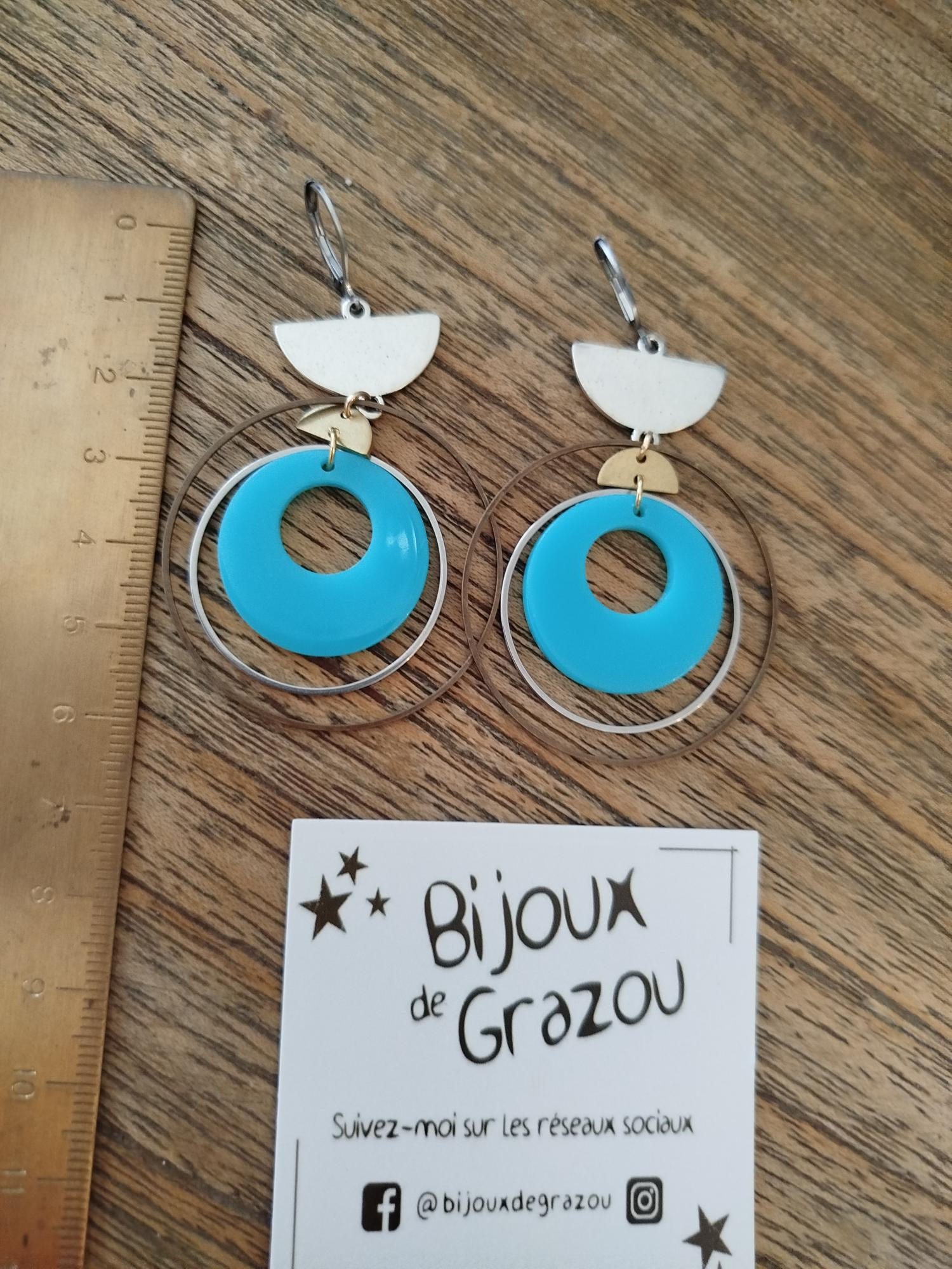 Bleues et argentées