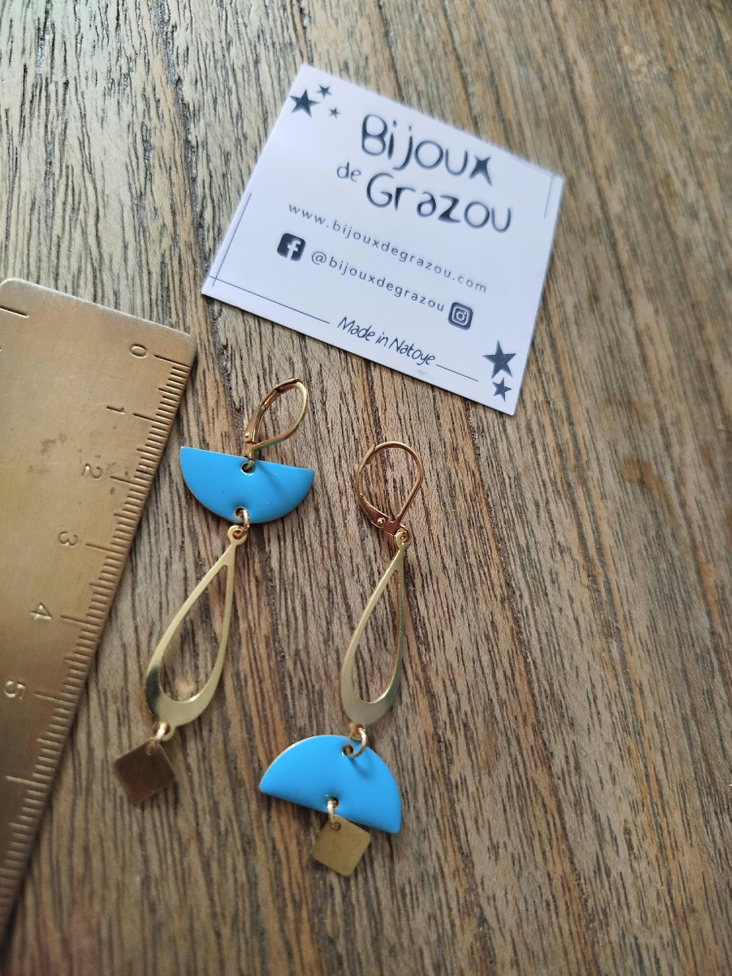Boucles turquoises