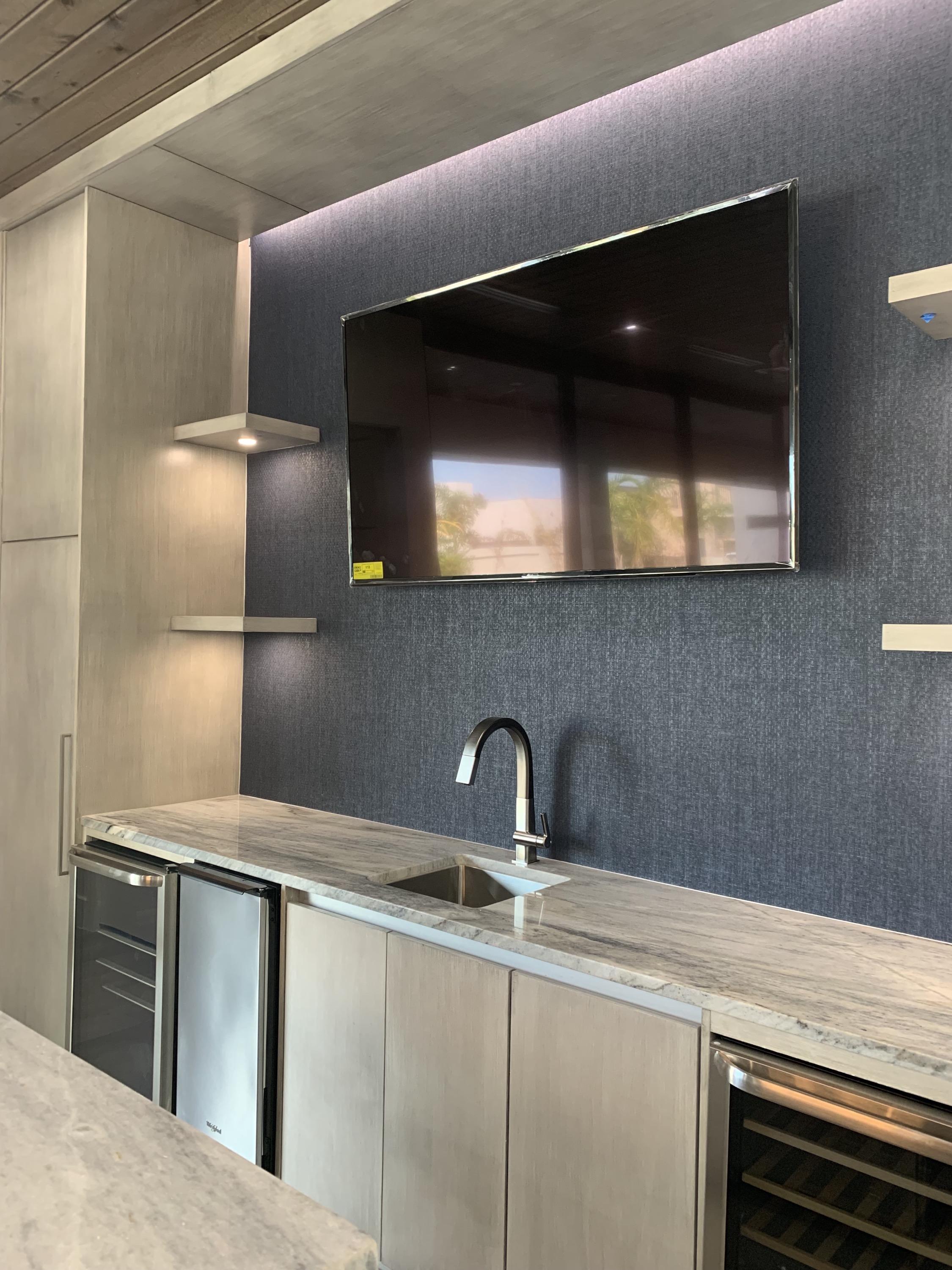 Custom Laredo, Texas Unlimited Inc.