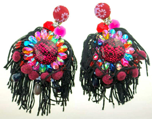 MAGENTA FLOWER POWER EARRINGS