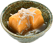 おつまみサラダ:玉子しらす:自家製の餡にしらすを絡めて.png