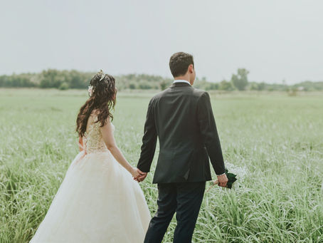 HOW TO HAVE A BUDGET WEDDING