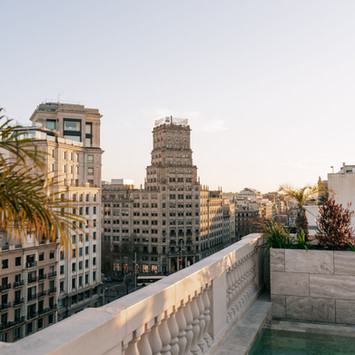 Luxury hotel in Barcelona's Eixample with rooftop bar and elegant design