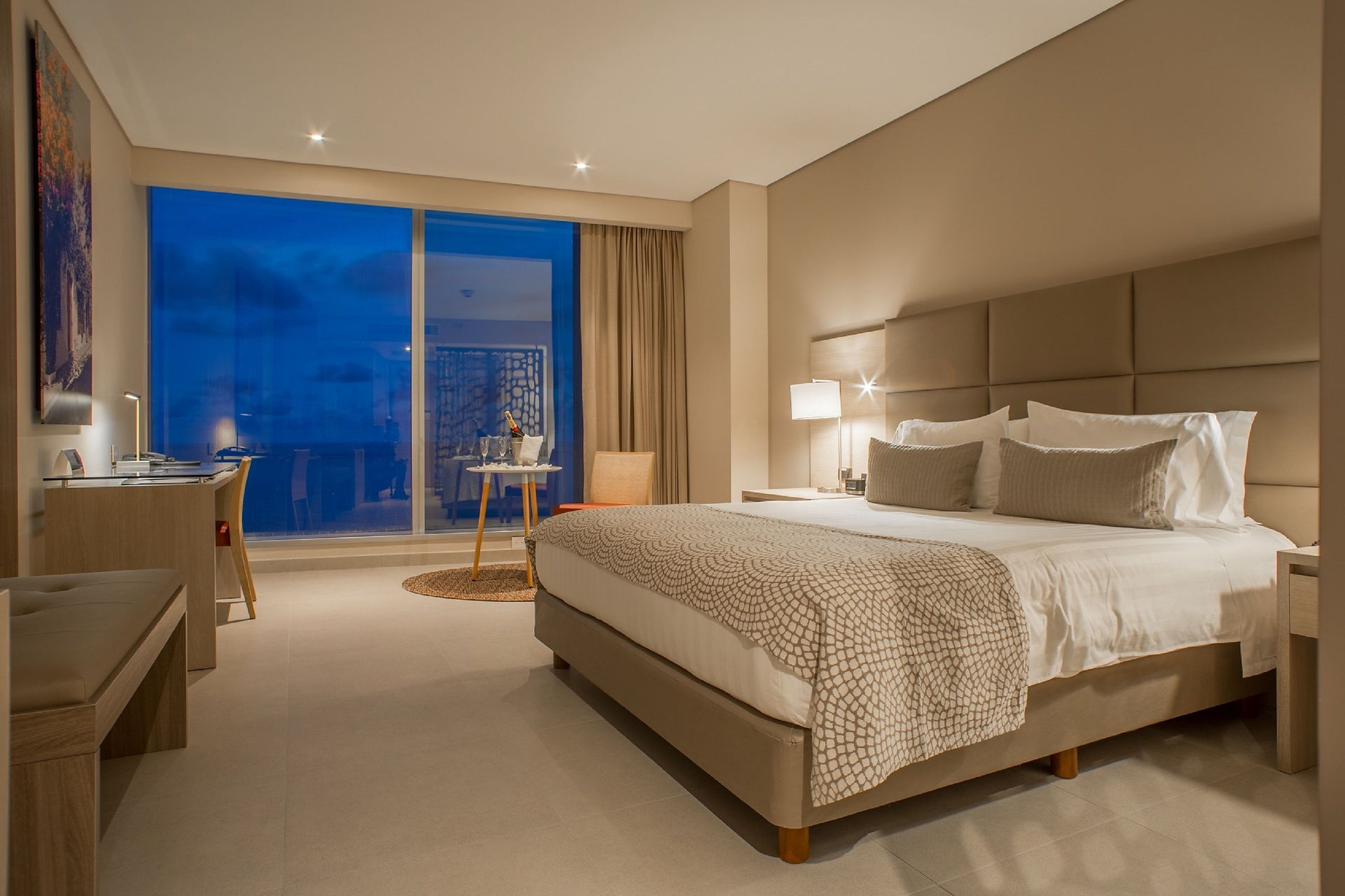 Luxury Superior Room with ocean view at Estelar Cartagena de Indias Hotel featuring premium bedding and modern amenities