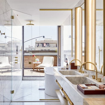 Luxury hotel in Barcelona's Eixample with rooftop bar and elegant design