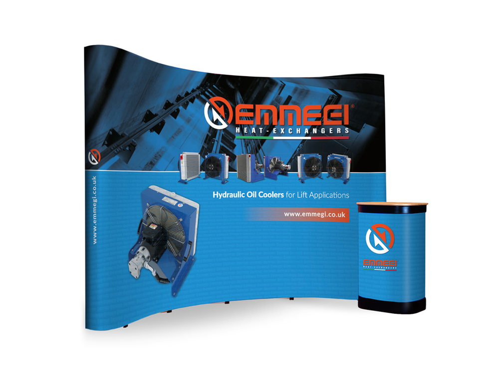 front view of curved pop up exhibition stand