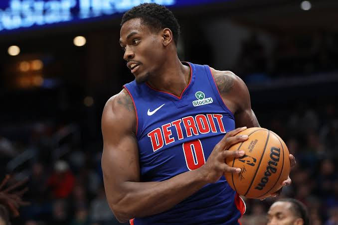 Jalen Duren playing for the Detroit Pistons