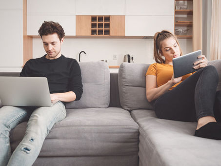 El consumo eléctrico en los hogares españoles aumenta un 28% durante el confinamiento