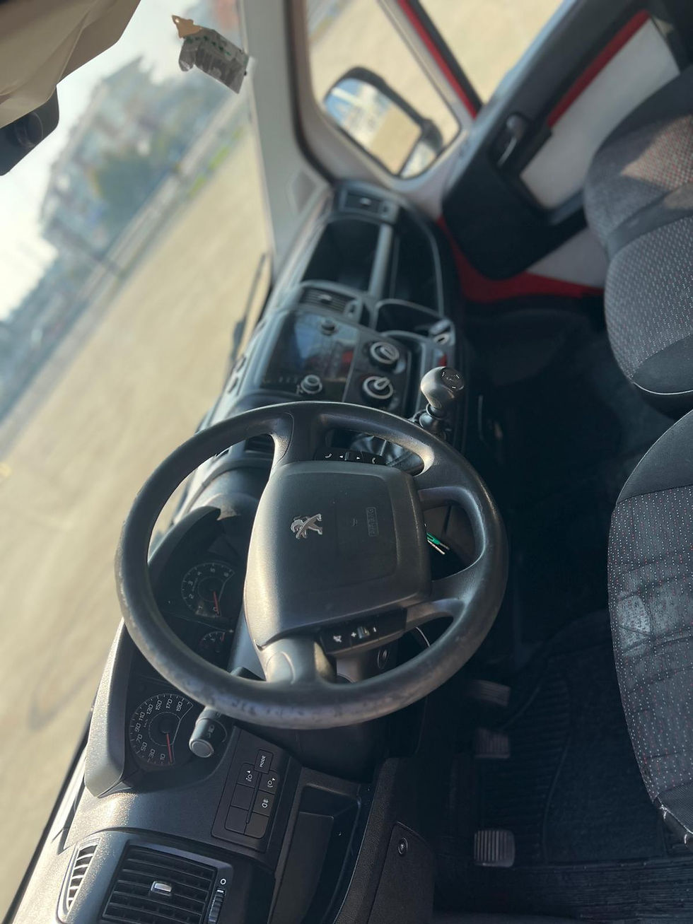 Miniaturbild: Autonegozio N.100