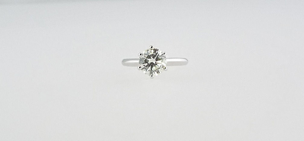 2.08 ct Round Brilliant Solitaire Ring set in 18ct White Gold
