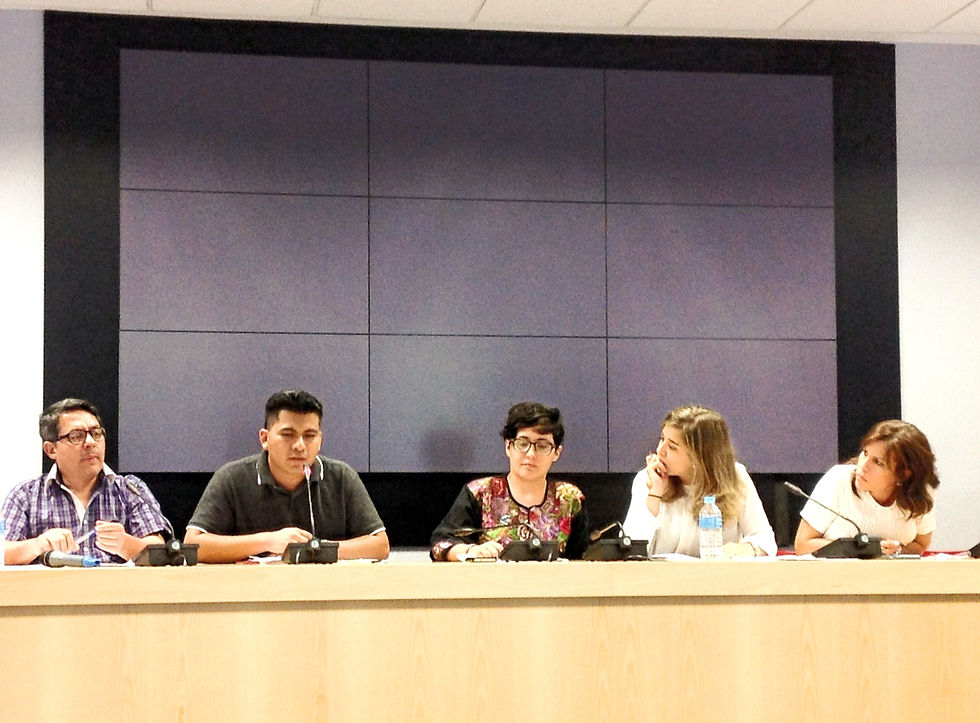 FOTO TITULO DE EXPERTOS 2016_edited