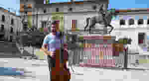 Jose Maria Cuadra (en la Plaza del Coso Viejo de Antequera)