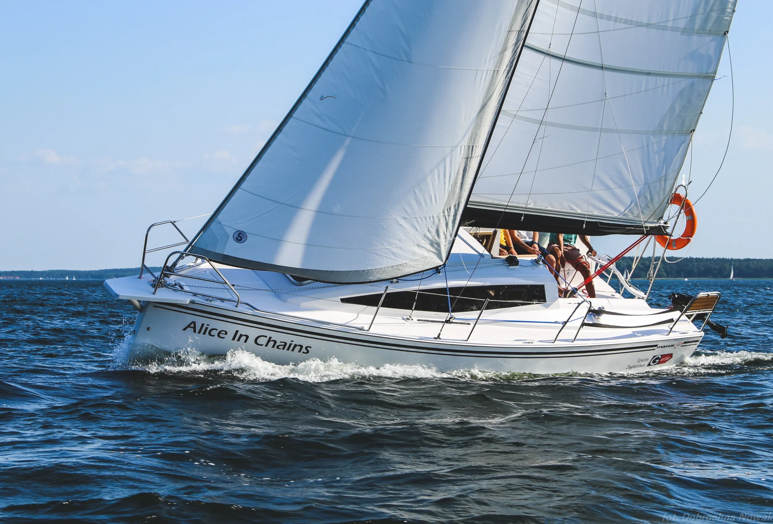 jacht Maxus 26 czarter Giżycko