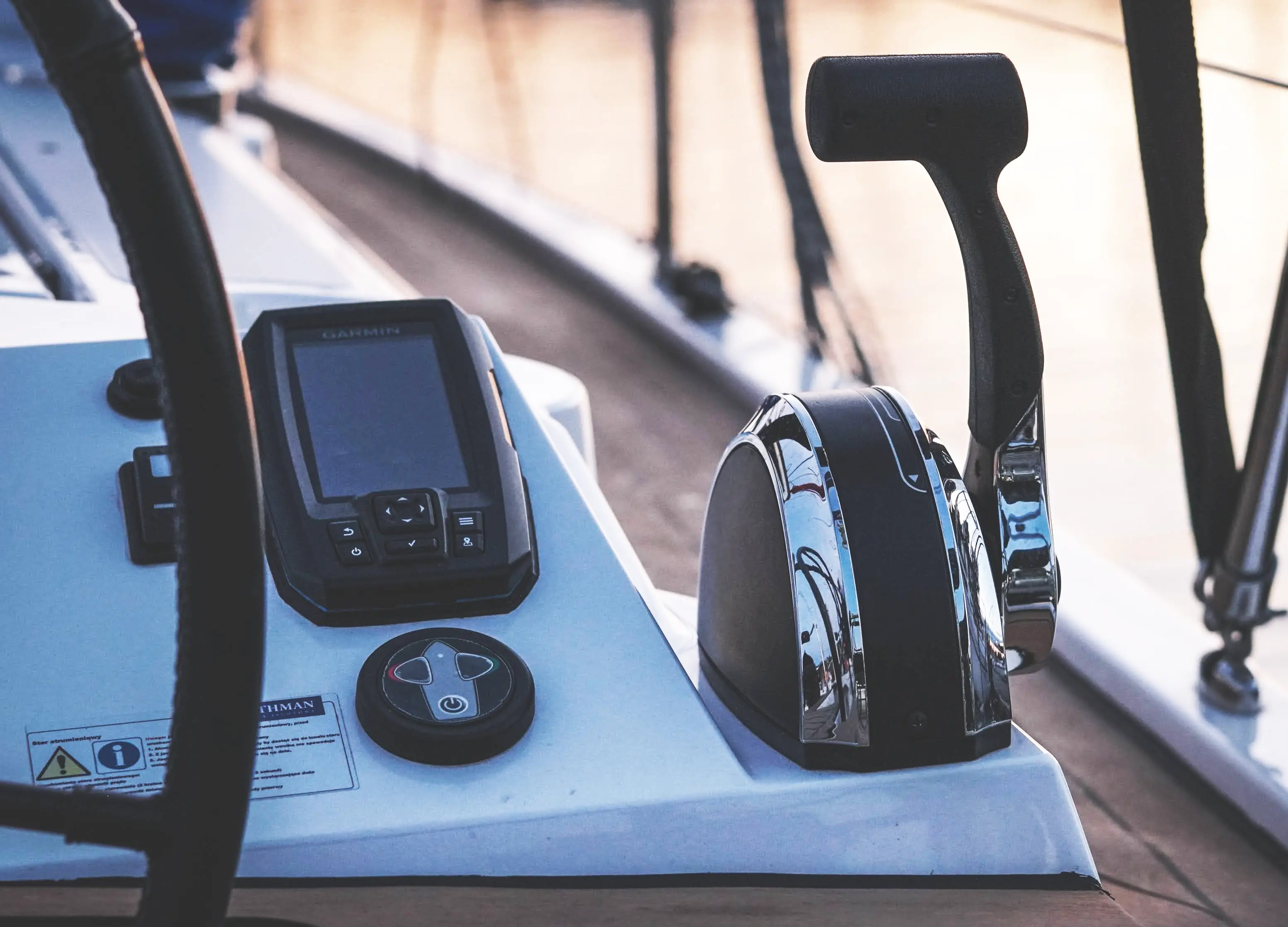 gps na jachcie ster strumieniowy