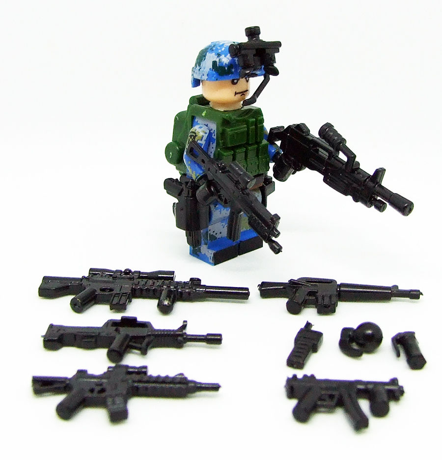 Thumbnail: Navy Intervention Soldier minifigure
