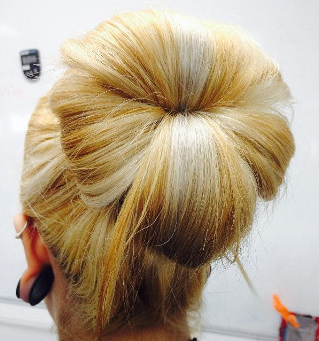 First try last year in class #fashion #makeup #artisty #hairstyling level 3 classmate #weltec #well