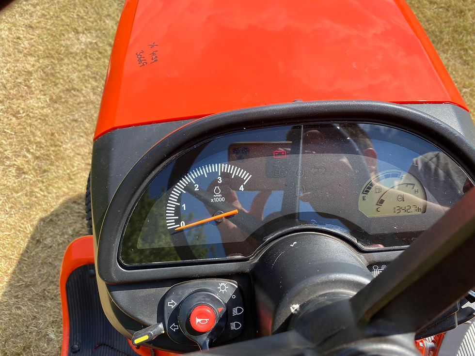 Thumbnail: Kubota G23-11 ride on diesel mower