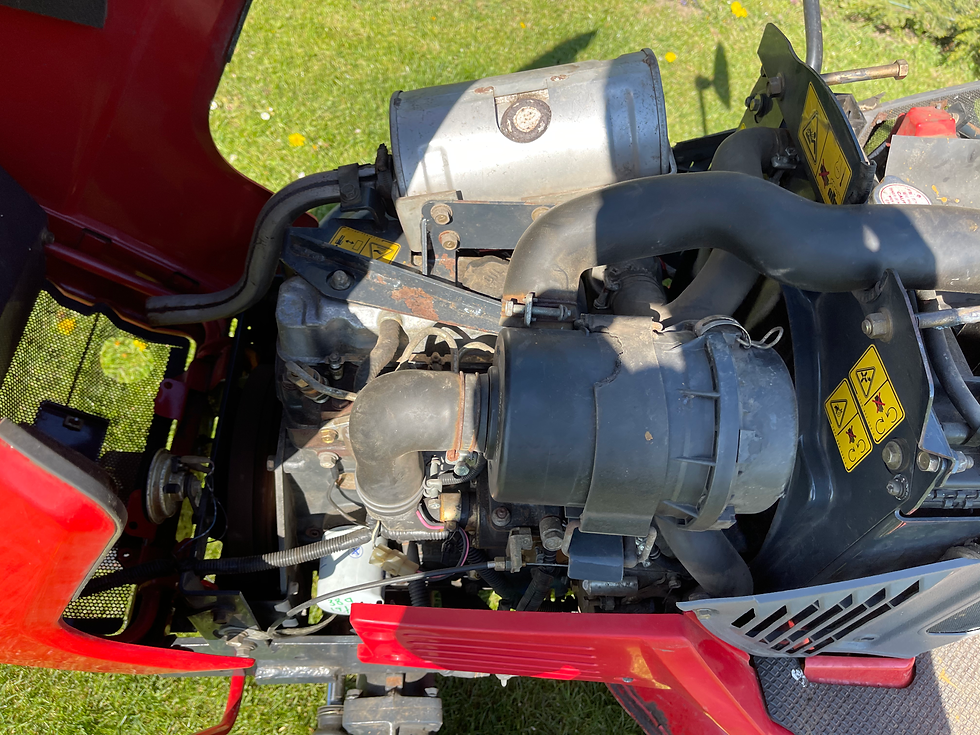 Thumbnail: Massey Ferguson GC2300 Mid Mount Deck, Tipping transport box